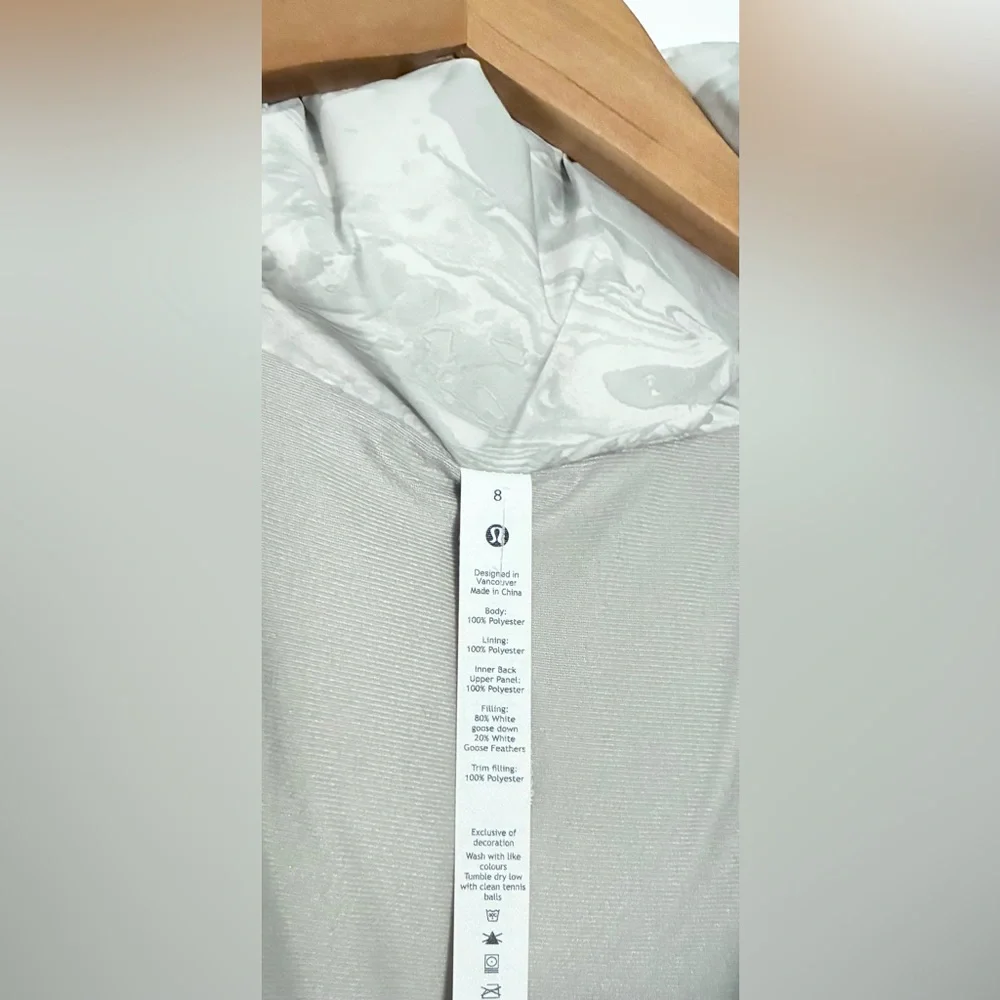 lululemon athletica Light Gray Marble-Print Puffer Vest - Picture 3 of 16